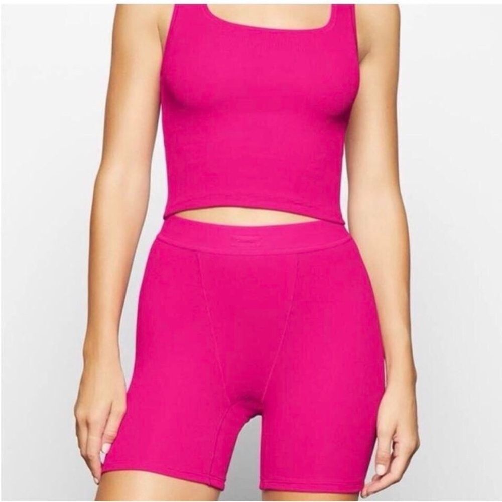 Skims Cotton Rib Boxers Raspberry Medium - Picture 4 of 9
